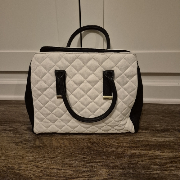 Betsey Johnson Quilted Satchel Leopard Bow Floral Lining Black White Rare - Picture 6 of 10